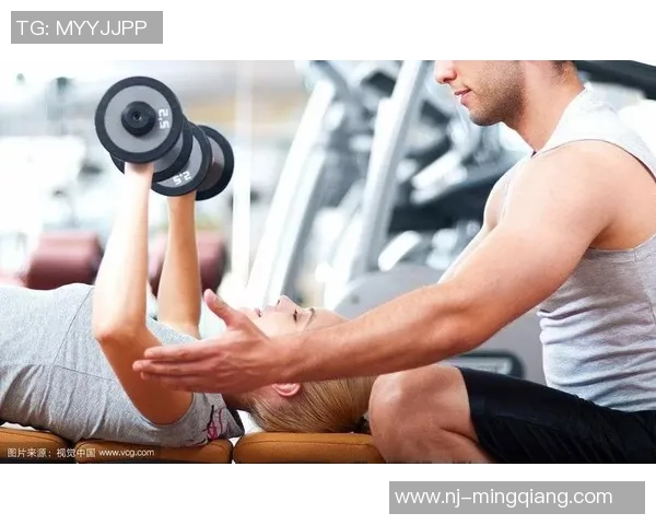 线上健身课程的优势与局限性分析及未来发展趋势探讨